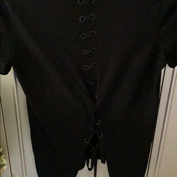 Black lace up sweater - Picture 2 of 3